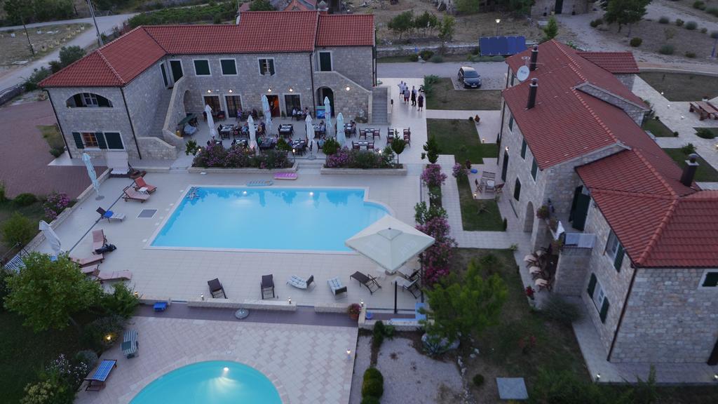 Pansion Skelin Hotel Drinovci Exterior photo